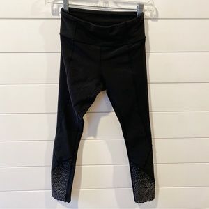 Lululemon Scalloped Reflective 7/8 Legging Size 2!